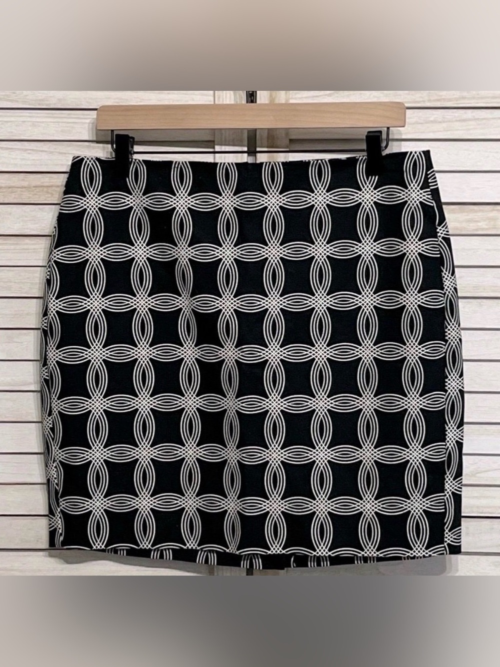 NWOT Banana Republic Geometric Print Mini Pencil Skirt Size 10 FIRM